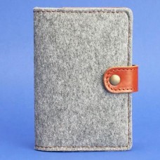 Обкладинка на паспорт BlankNote BN-OP-3-felt-k коричневий